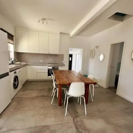 New House Near Main Street Close Praiagrande