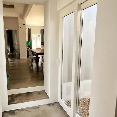 New House Near Main Street Close Praiagrande Коларес
